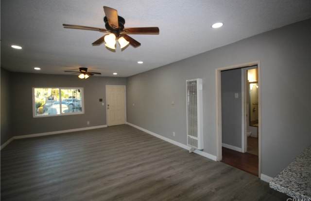 2007 Eastlake Avenue Gallery 4
