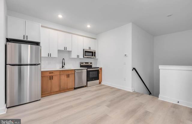 3962 PARRISH Street unit: 1 photos photos