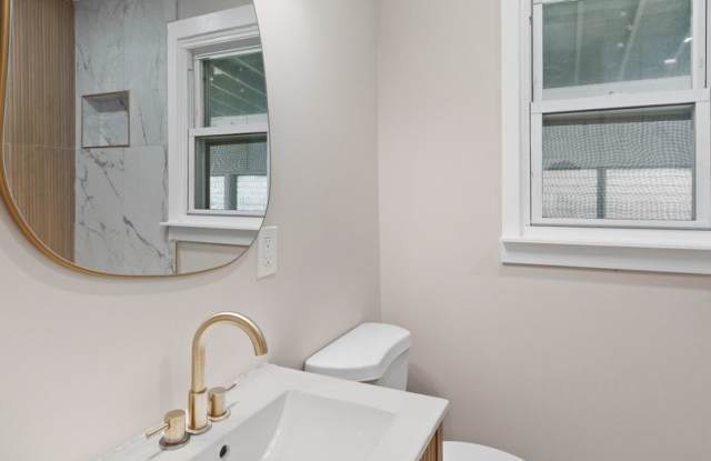 Newly Renovated 4-Bedroom, 2-Bath Home for Rent in Magnolia | Modern Updates & Spacious Yard Gallery 4