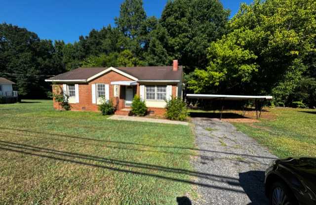 3 Bedroom with 1 Bath Single Family Home in Shelby, NC photos photos