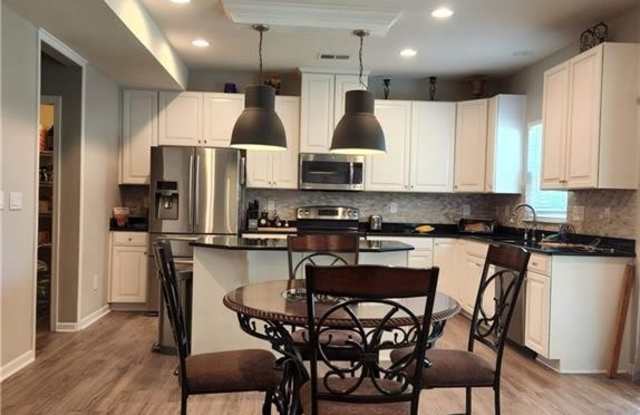 3003 Fallondale Road Gallery 2