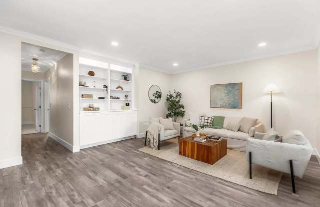 4215 Asher St photos photos