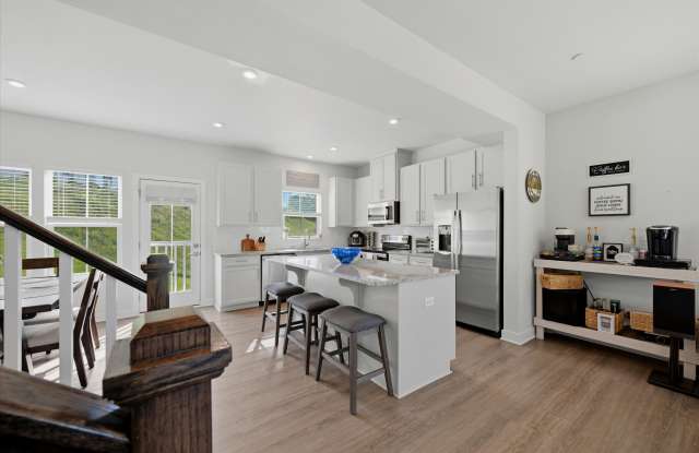 204 Filmore Dr Gallery 4