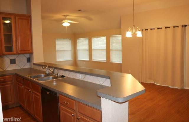 5817 vineyard Ln Gallery 4
