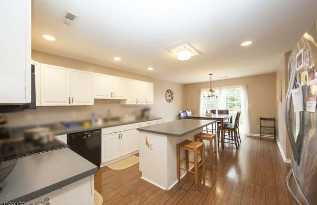 12 MC MANUS CT Gallery 3