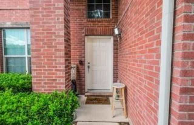 412 Crown Oaks Drive Gallery 4