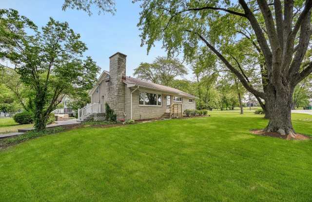 493 Sunset Drive - 493 Sunset Drive, Kane County, IL 60510 493 Sunset Drive - 493 Sunset Drive, Kane County, IL 60510