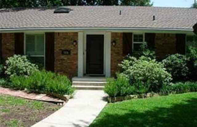 5336 Ridgelawn Drive Gallery 3