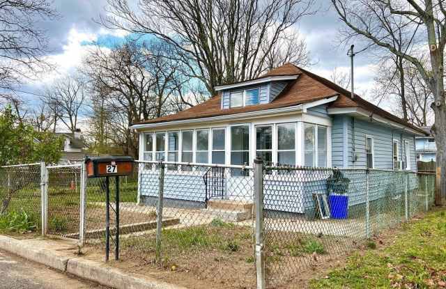 27 RANCOCAS Avenue photos photos