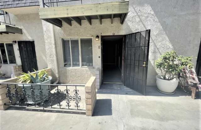 Cozy 2 bed 1.5 bath apartment in Santa Ana photos photos Cozy 2 bed 1.5 bath apartment in Santa Ana photos photos
