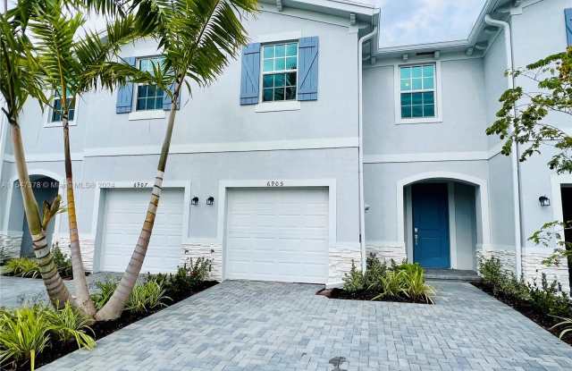 6905 Harbours Edge Ave - 6905 Harbours Edge Avenue, Palm Beach County, FL 33467
