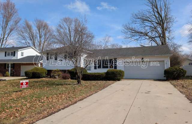 Fully Remodeled Split-Level Home in Amherst Schools photos photos