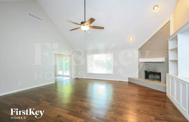 6310 Crystal Springs Drive Gallery 3