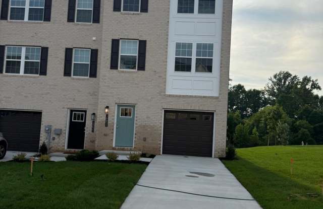 16631 GREEN GLADE DR photos photos