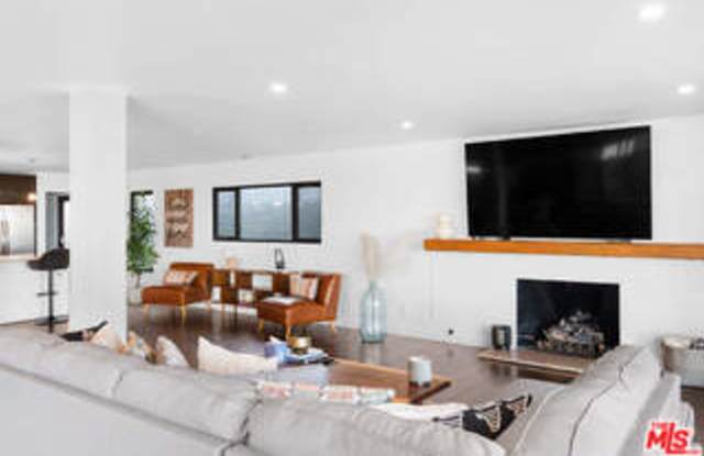 3235 Steven Drive Gallery 4