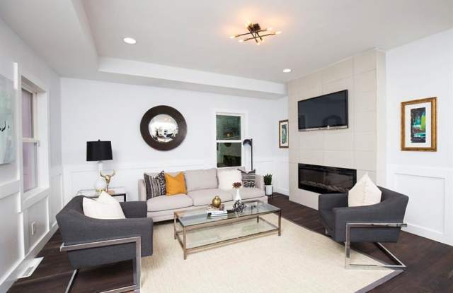 2384 Mellville Avenue Gallery 4