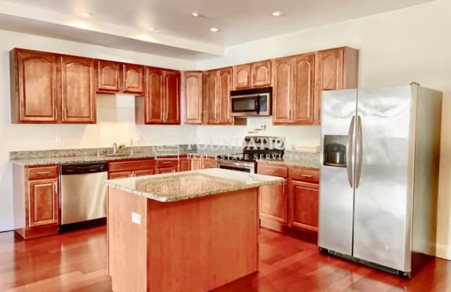324 Broadway - 324 Broadway, Chelsea, MA 02150