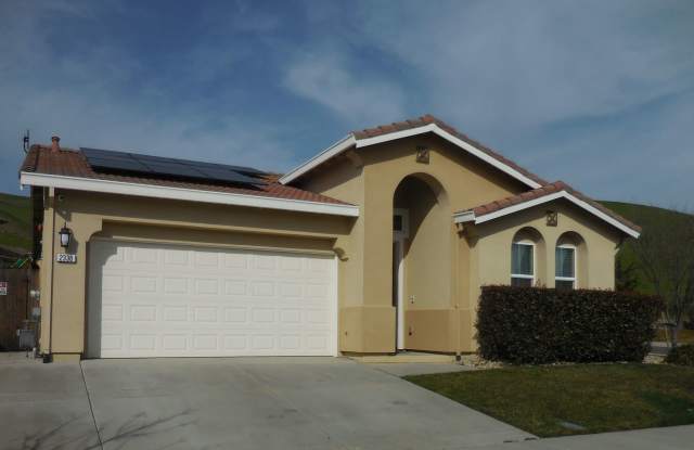 Spacious Single-Story Home with Pool, Solar Outdoor Kitchen photos photos Spacious Single-Story Home with Pool, Solar Outdoor Kitchen photos photos