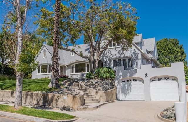 1752 N Stanley Avenue - 1752 North Stanley Avenue, Los Angeles, CA 90046