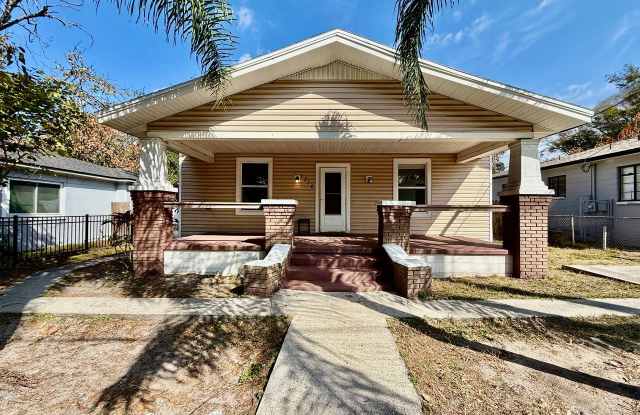 1216 E 24th Ave photos photos