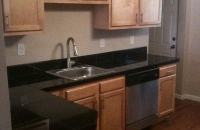 Student Housing - South Side Flats Gallery 3