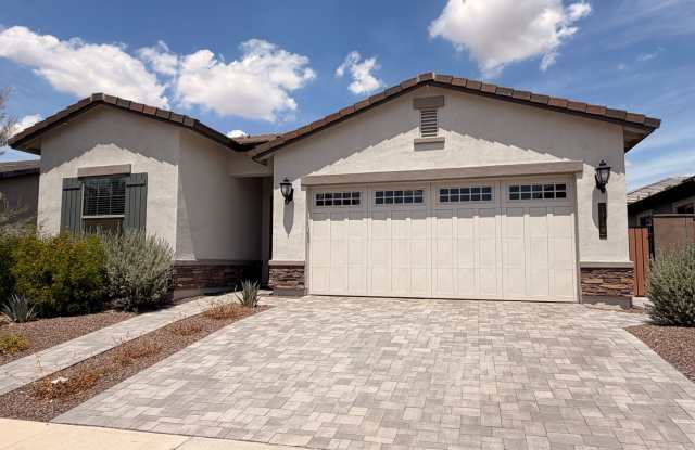 Stunning Luxury 4-Bedroom Home | 2,600+ Sq Ft | Modern Finishes & Private Turf Backyard Gallery 1