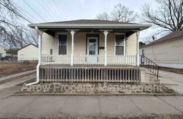 1928 South 10th Street photos photos