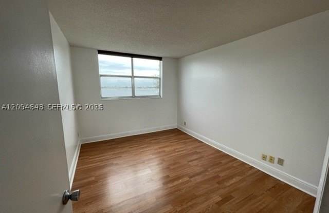 470 Executive Center Dr Gallery 2