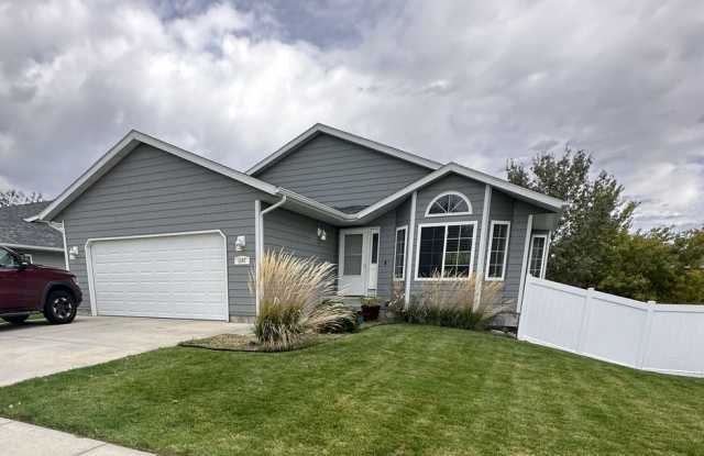 5 Bed/ 3 Bath/ 2 Car Garage Open Floor Plan Home in Billings Heights photos photos 5 Bed/ 3 Bath/ 2 Car Garage Open Floor Plan Home in Billings Heights photos photos