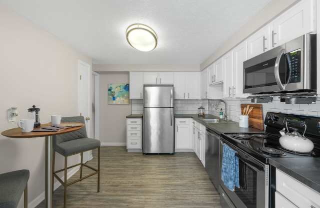 The Vantage Apartments Gallery 2