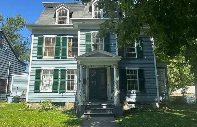 8 Lake Street photos photos