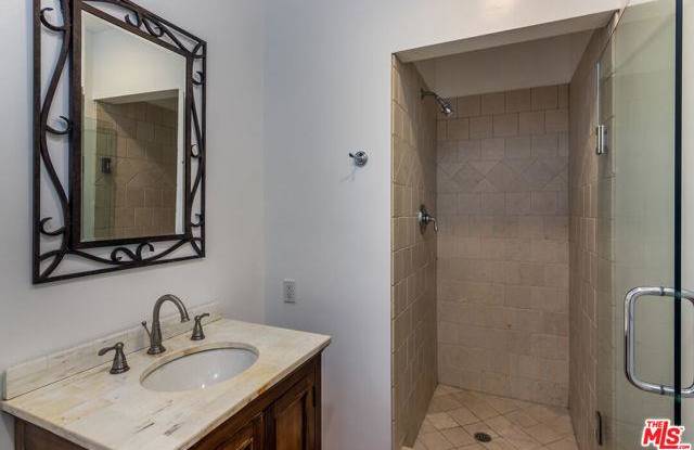 5326 Leghorn Avenue - 5326 Leghorn Avenue, Los Angeles, CA 91401