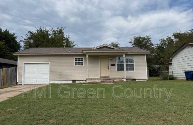 321 W 62nd Pl N photos photos