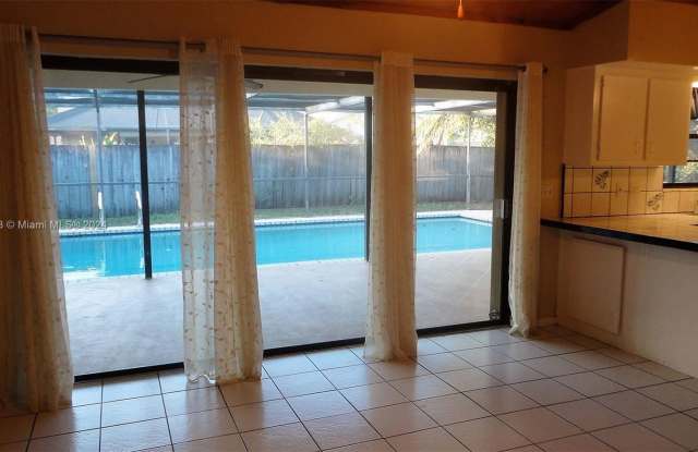 11297 Pine Valley Drive Gallery 3