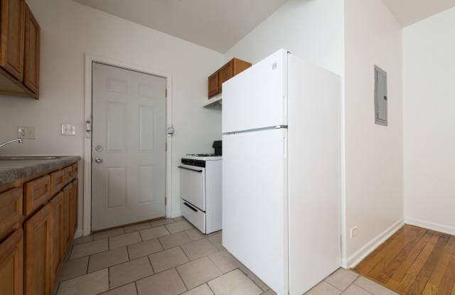 8148-56 S Ingleside Gallery 4