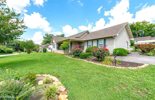 Maryville 37804 - 3 bedroom 2.5 bath - call Adam Sharp 865-254-0980 photos photos