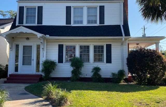 225 S 17th Street Wilmington, NC 28401 photos photos