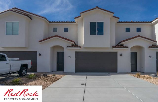 4 bedroom 2.5 bath townhome! Pet Friendly! - 313 North 2470 West, Hurricane, UT 84737
