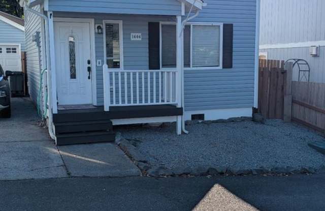 3 Bedroom 1.5 Bath located in West Bremerton! Gallery 1