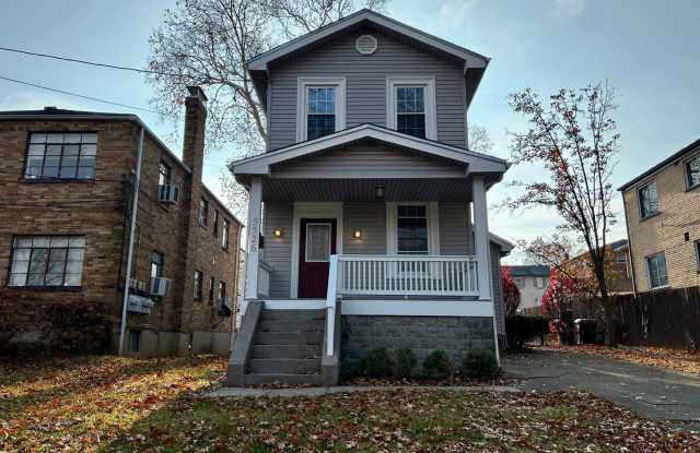 PLEASANT RIDGE - Huge Meticulous 2 bed 2 story home. Fenced yard. photos photos PLEASANT RIDGE - Huge Meticulous 2 bed 2 story home. Fenced yard. photos photos