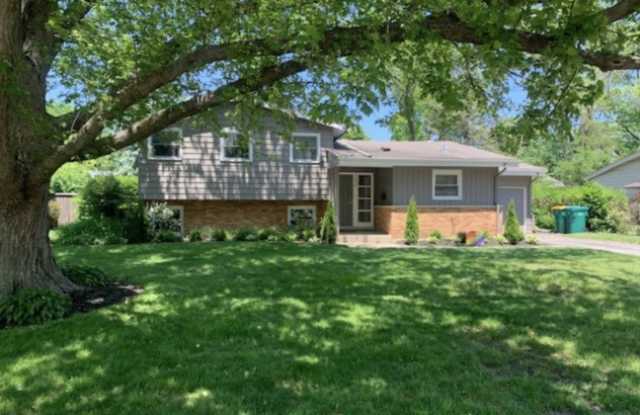 1006 BROOKSIDE Lane photos photos