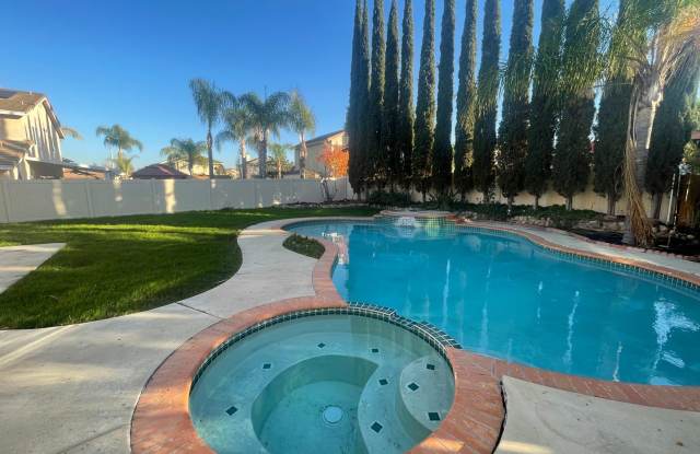 Pool home with pool and landscaping service included! - 30813 Canterfield Drive, Temecula, CA 92592