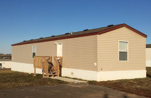 4 bedroom Trailer in Belfield Gallery 1