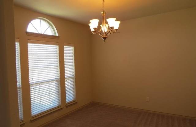 11045 Erinmoor Trail Gallery 2