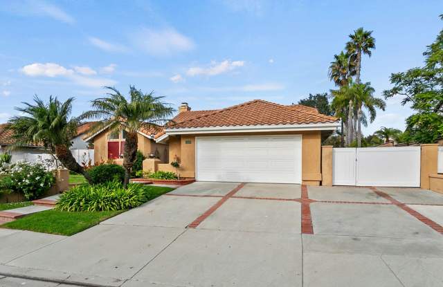 Single-Level 4 Bedroom Home in San Clemente! Gallery 2