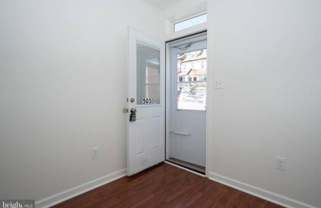 505 SPRING MILL AVENUE Gallery 3
