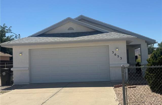 3653 N Roosevelt Street - 3653 North Roosevelt Street, Kingman, AZ 86409