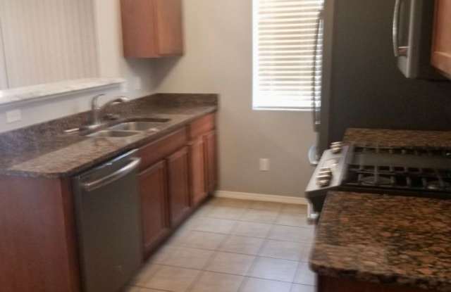 5095 Kensington Way - Superb 2 bedroom 2 bathroom rental house in Las Cruces NM! Gallery 4