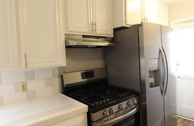 4733 1/2 Idaho St. Gallery 2