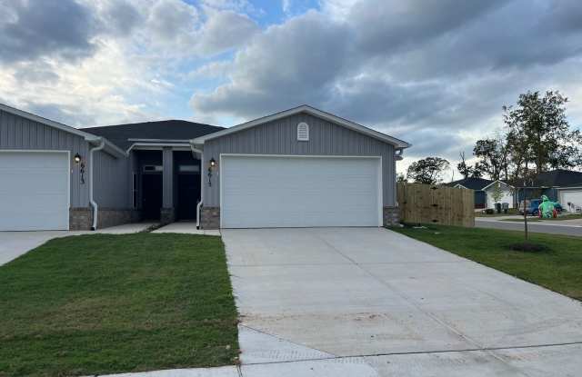 Your New Bentonville Home Is Calling! Pre-Lease This Spacious 4-Bedroom, 2-Bath Home Today Gallery 4